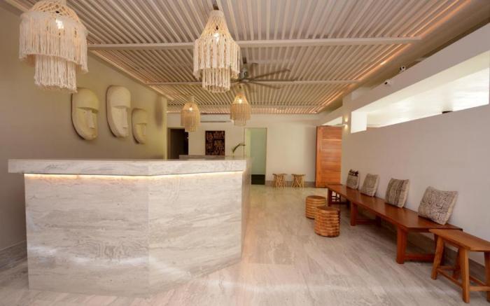 MAYAN MONK Suites