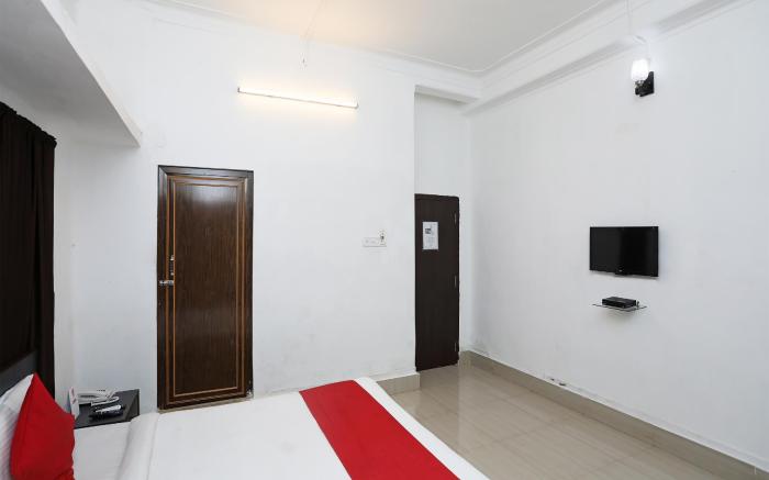 Hotel O Jalan Lake View Near Mani Square