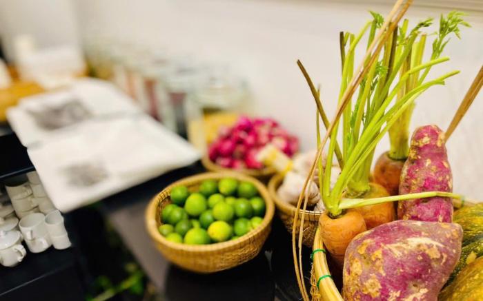 THE ORCHID PREMIUM HOTEL 