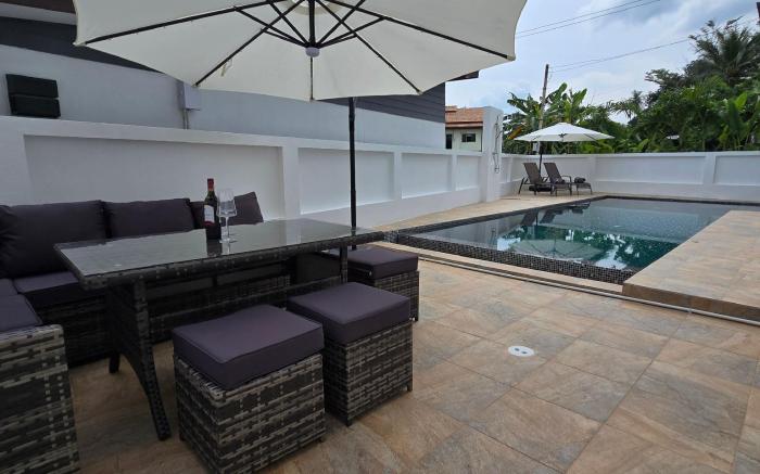 Trahad Villa Big Pool & Art: Luxury you can afford