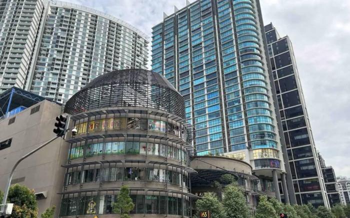 Elegant 1BR in OOAK Suites, Mont Kiara KL