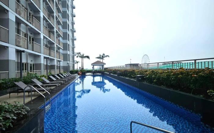 Coast Residences -1 Bedroom w/ Balcony  (PICC/WTC)