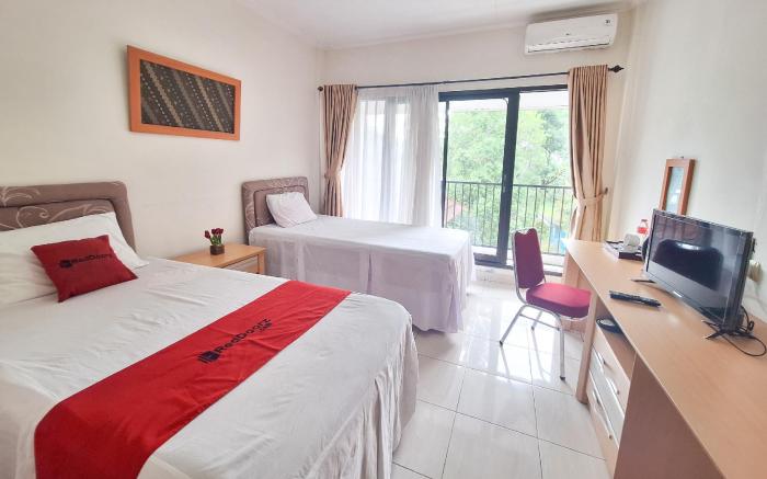 RedDoorz Resort @ Tridaya Cisarua Puncak