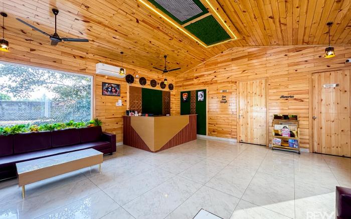 Wonderwood Corbett Resort