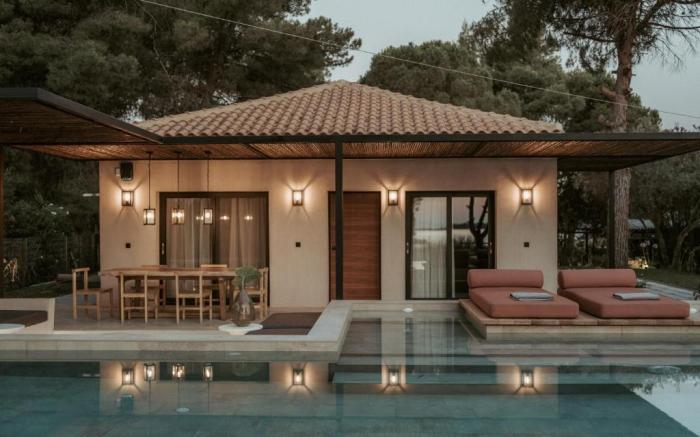 Pure Beachfront Villa with Pool
