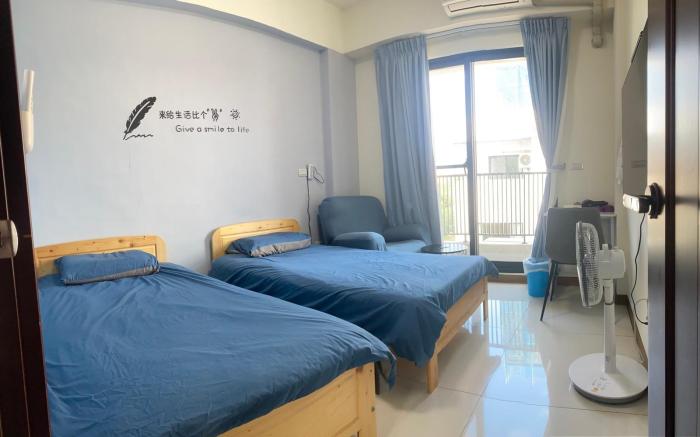 鴻源雅居 - 301房（兩人雙床房，附3間共用衛浴&洗衣機）