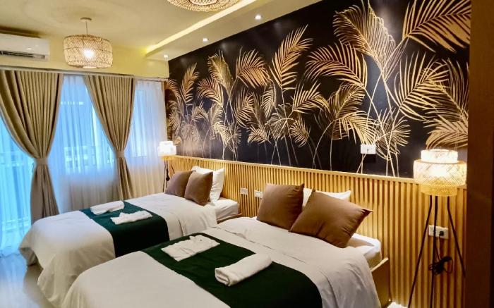 Crib2Go (Lupita Suite) with City Street View