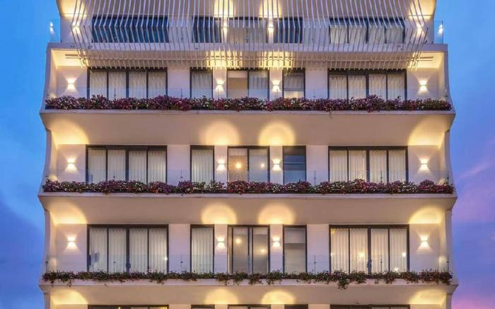 Len's Hotel