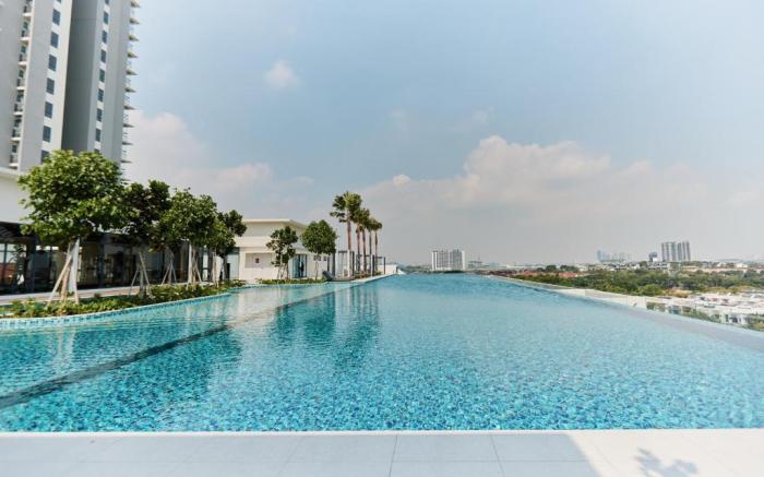 Garden view Sunsuria forum ,shah alam, selangor