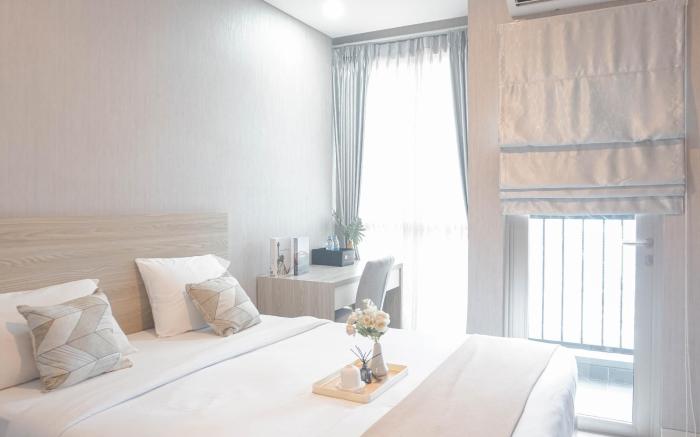Cozy Studio Room at Ciputra World 2 By Travelio