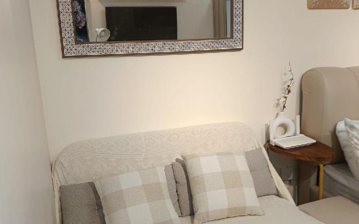 Miranda's Suite by Fullerton