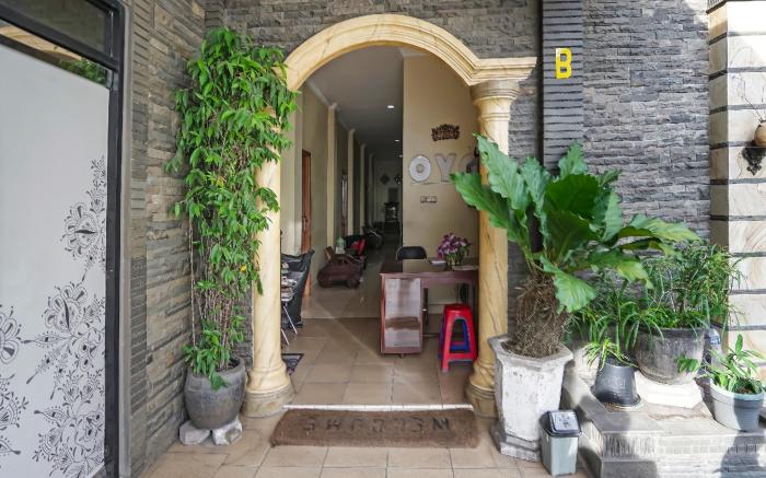 Hotel O Wisma Empat Lima Syariah