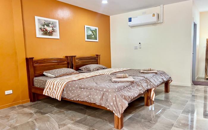 Koon Hom Apartment