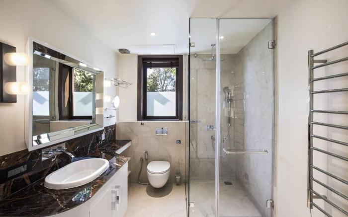 A majestic luxurious villa overlooking the Ganges
