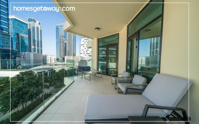 Modern 2BR Canal-Side Elegance