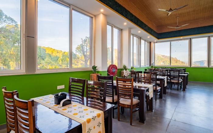 The Hosteller Lansdowne