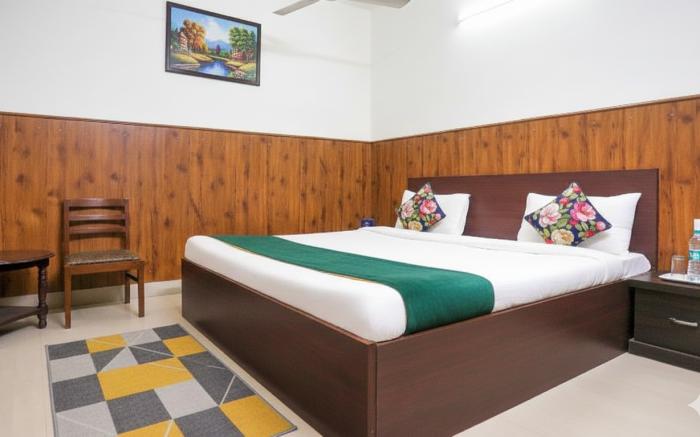 Shri Sai Guest House -Opp Azadpur Main Mandi