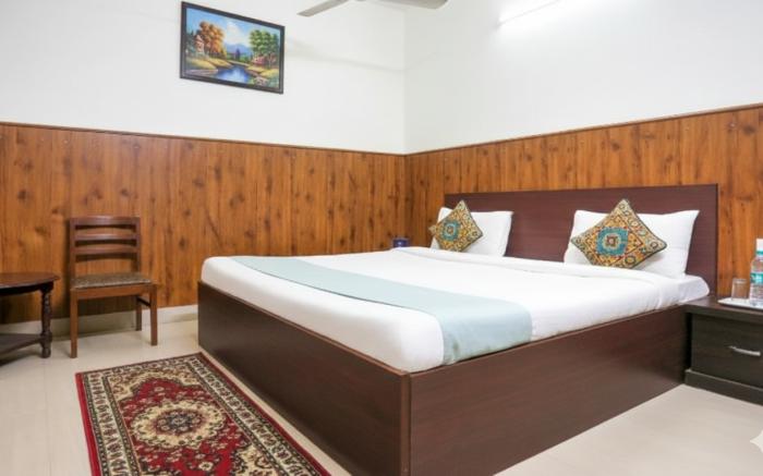 Shri Sai Guest House -Opp Azadpur Main Mandi