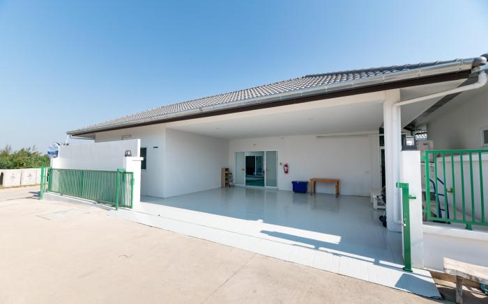 Clear98 Smile Pool Villa Sattahip