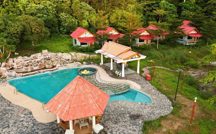 Kohchang Cabana Big Hotel with swiming pool