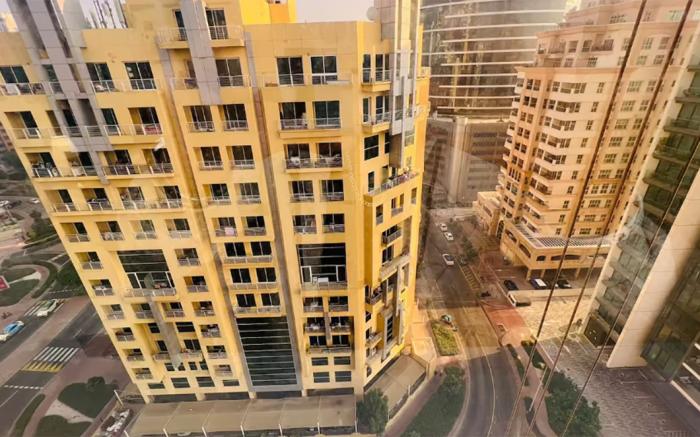 Double window Partition Room in Tecom Near Metro