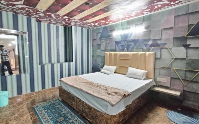 TEJAS HOMESTAY JUST 2 MINUTES from GOLDEN TEMPLE