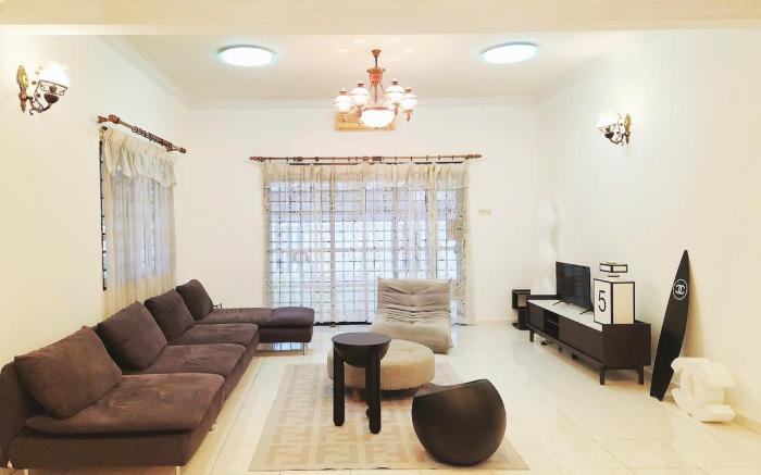 5 min to ipoh town/bungalow 5br 22pax  pasir puteh