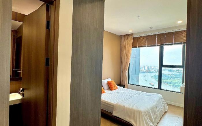Luxury 2 Br with amazing view of Saigon River