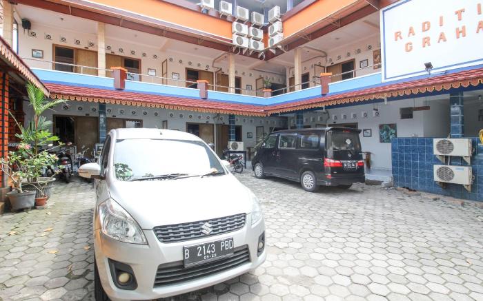 RedDoorz Syariah @ Jalan Menteri Supeno