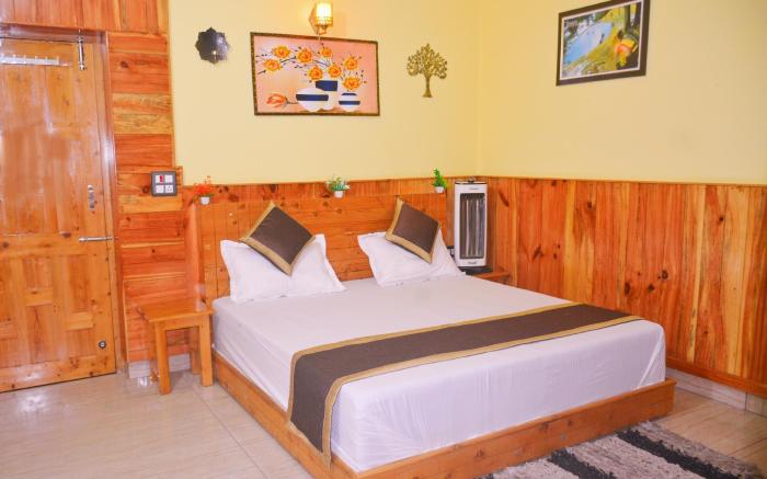 Anurag Hotel 