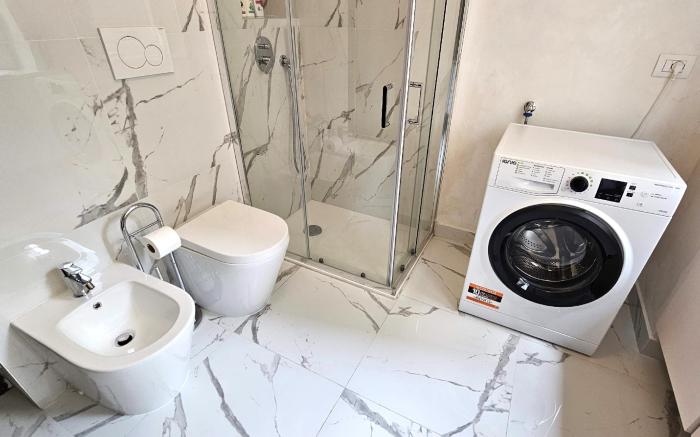 Family comfort near Duomo, with a Parking in front