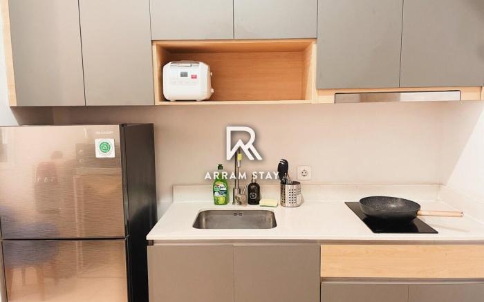 ARRAM | No.215 | Next to TA Mall with FAST Wi-Fi!