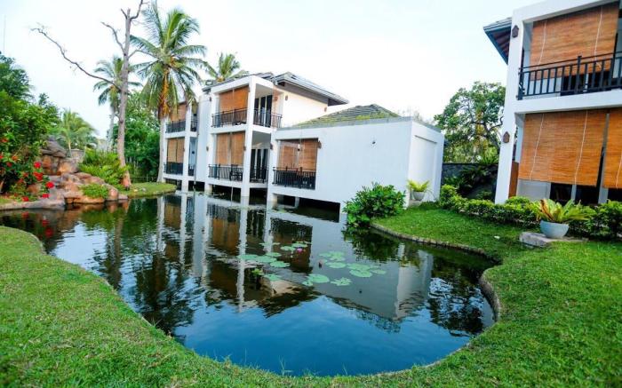 Amaluna Resort