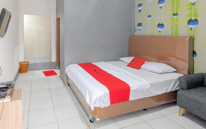 RedDoorz Resort @ Ciater 3