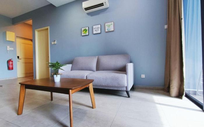 Atlantis 2BR Pool Seaview 8 Pax A22 - WiFi /TV Box