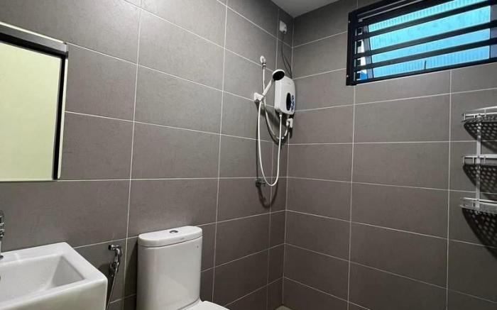 dotMy Homestay Kluang 15 pax - Autogate, NETFLIX 