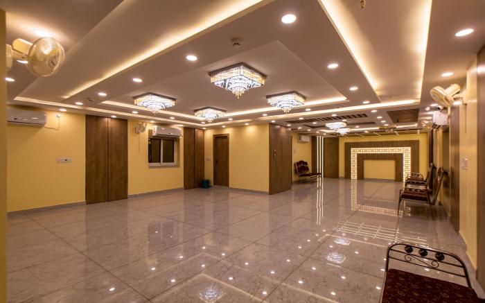 Hotel Bypass view by Stays Easy