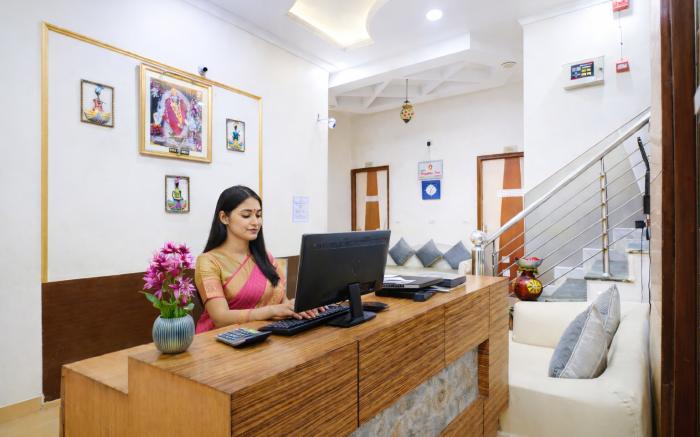 Shyama inn by Rivlet 