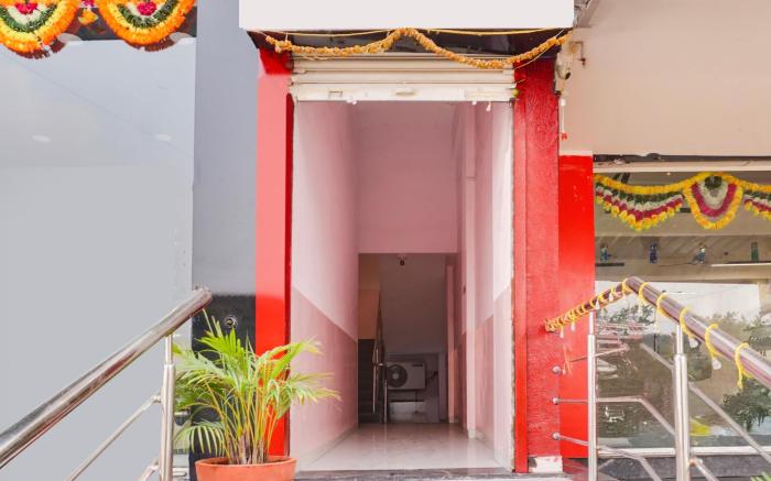 Super Collection O Chandan Nagar Kharadi formerly Kharadi INN