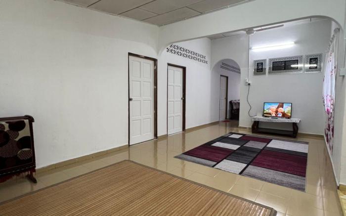 D` Simpang Homestay
