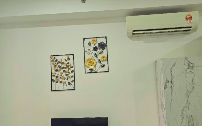 I-City I-SOHO Studio Best Cozy BASRI PROPERTI
