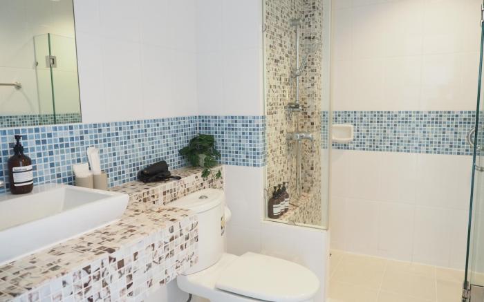 Beachfront Tropical Studio with Partial Sea View 