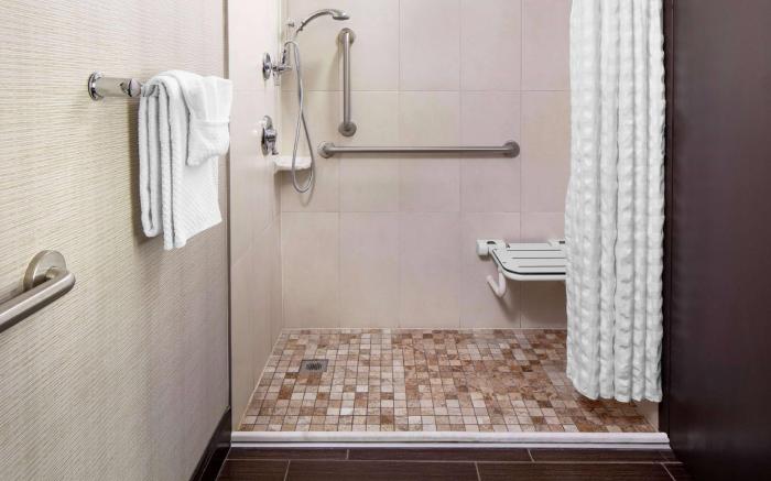 Wyndham Garden Westlake