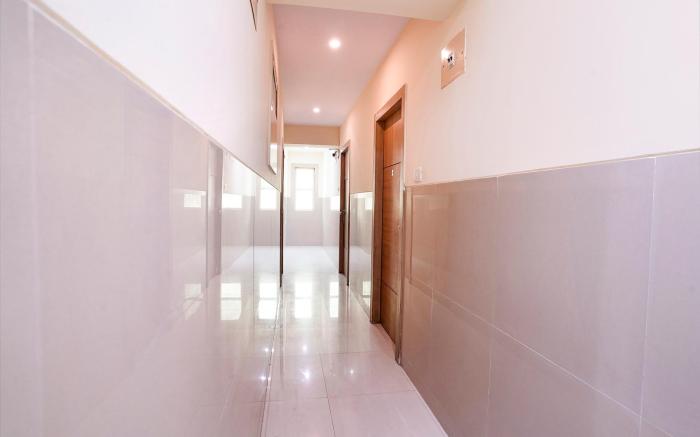 FabHotel Everest
