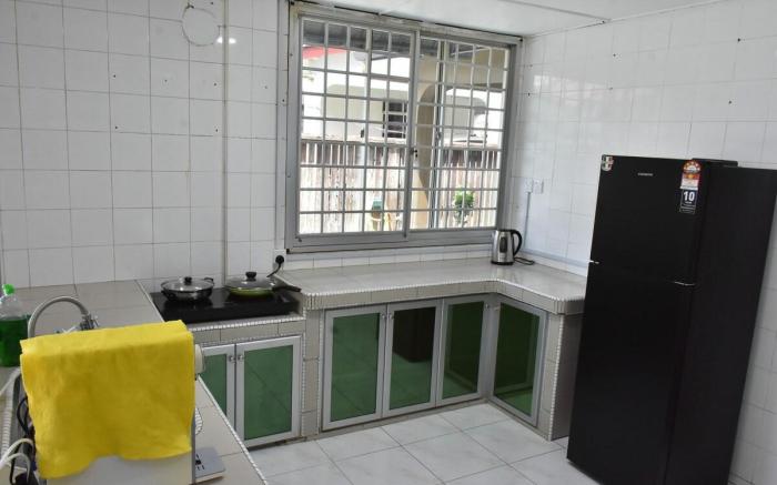 Rain Tree Homestay