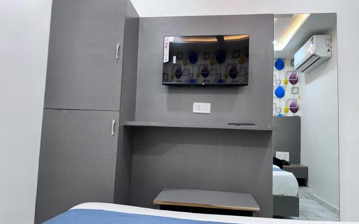 Hotel The Pacific Ahmedabad Airport