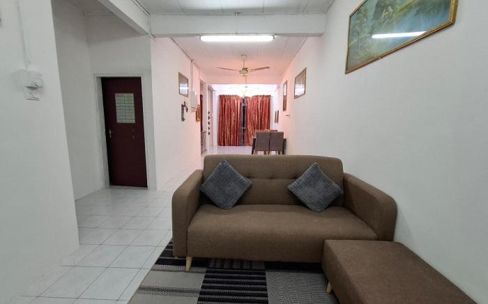KAMELIA RESTHOUSE - GONG BADAk