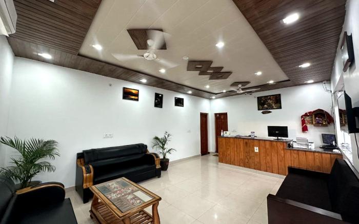   Kuyal Corbett Resort
