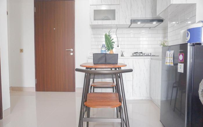Stunning Design 2BR Transpark Cibubur By Travelio