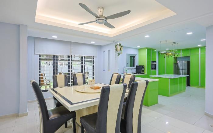 Spacious 12 pax Landed Homestay Ampang By NexField